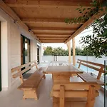 Villa Privlaka *